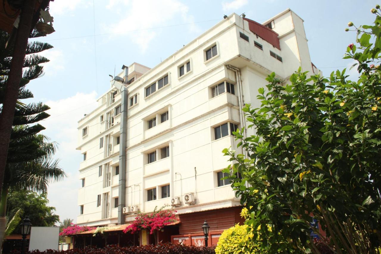 Hotel Stay By The Way Maisur Dış mekan fotoğraf